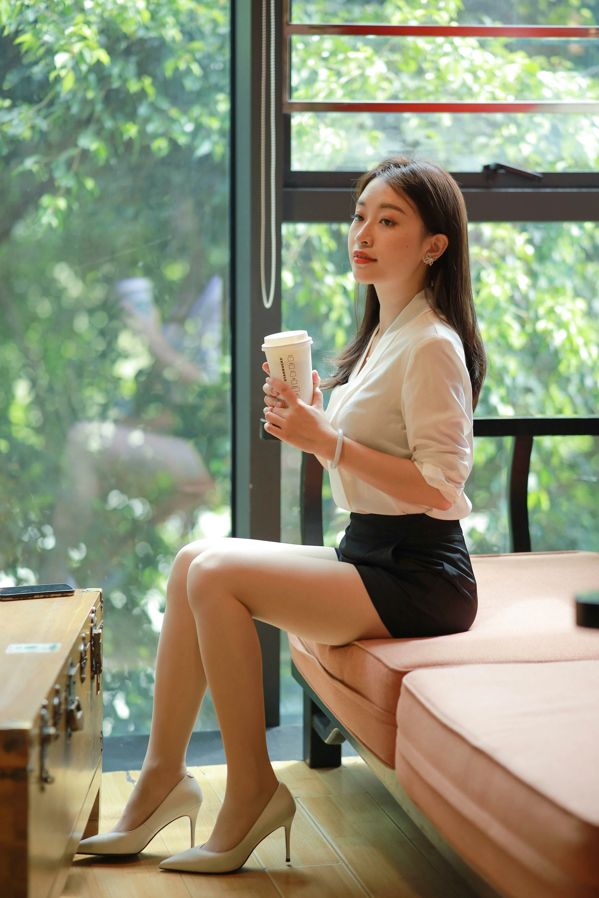 [IESS异思趣向] 2021.11.03 丝享家964:小婕《沙发上的佳人》 2